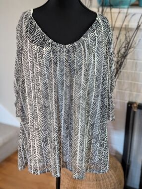 Dana Buchman Woman 2X Black White Blouse Built In Shell Flowy Tunic Top (G)